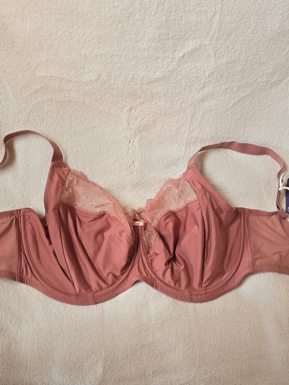 Underwire Lace-Accent Bra in Mauve Pink